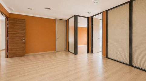 Foto 5 von Büro zur Miete in La Dama de Noche - La Alzambra, Marbella