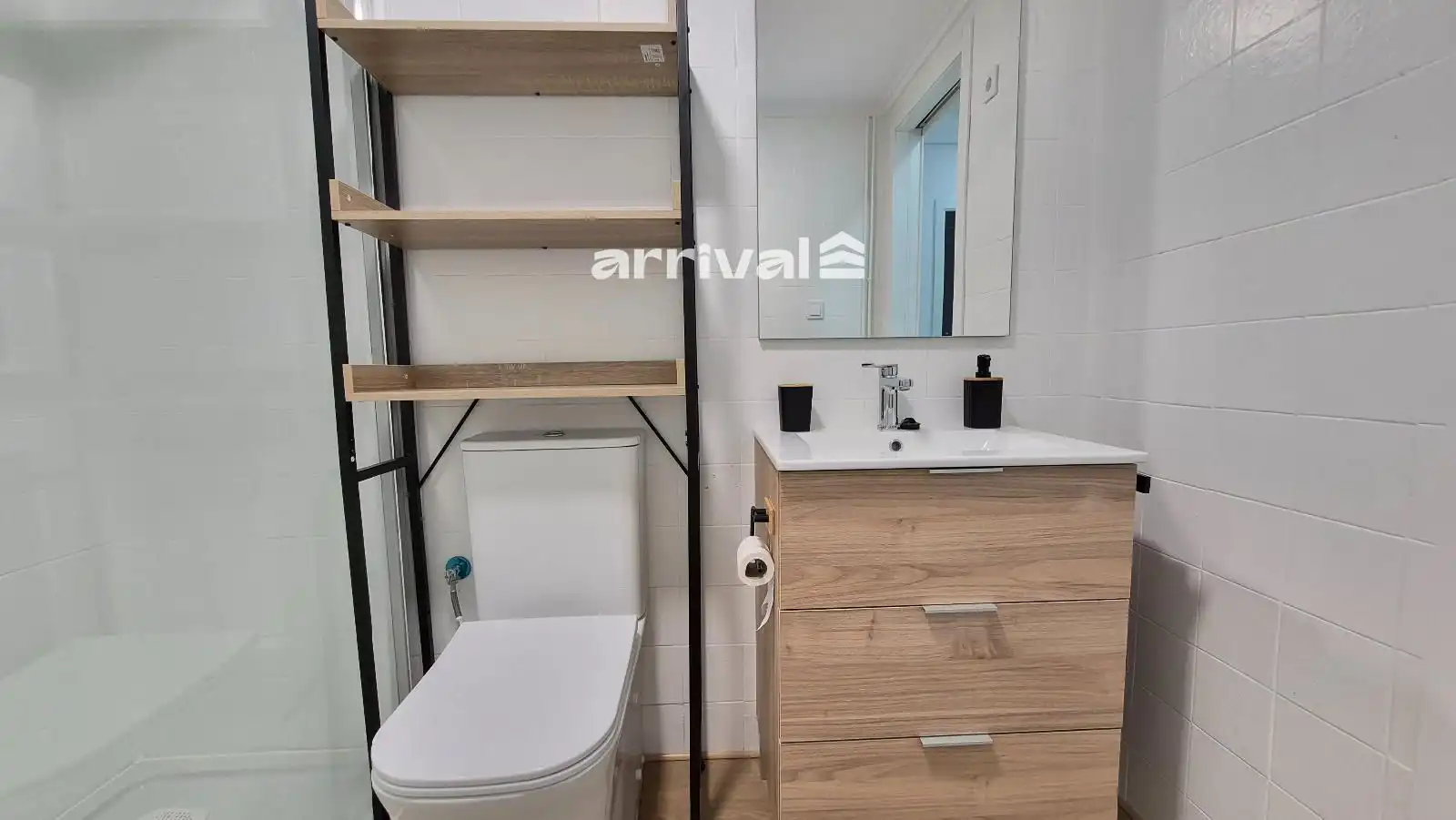 Badezimmer von Wohnung zur untervermieten in Valencia mit Heizung, Terrasse und Möbliert