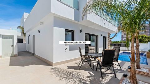 CHALET DE DISEÑO CON PISCINA PROPIA, imatge 5