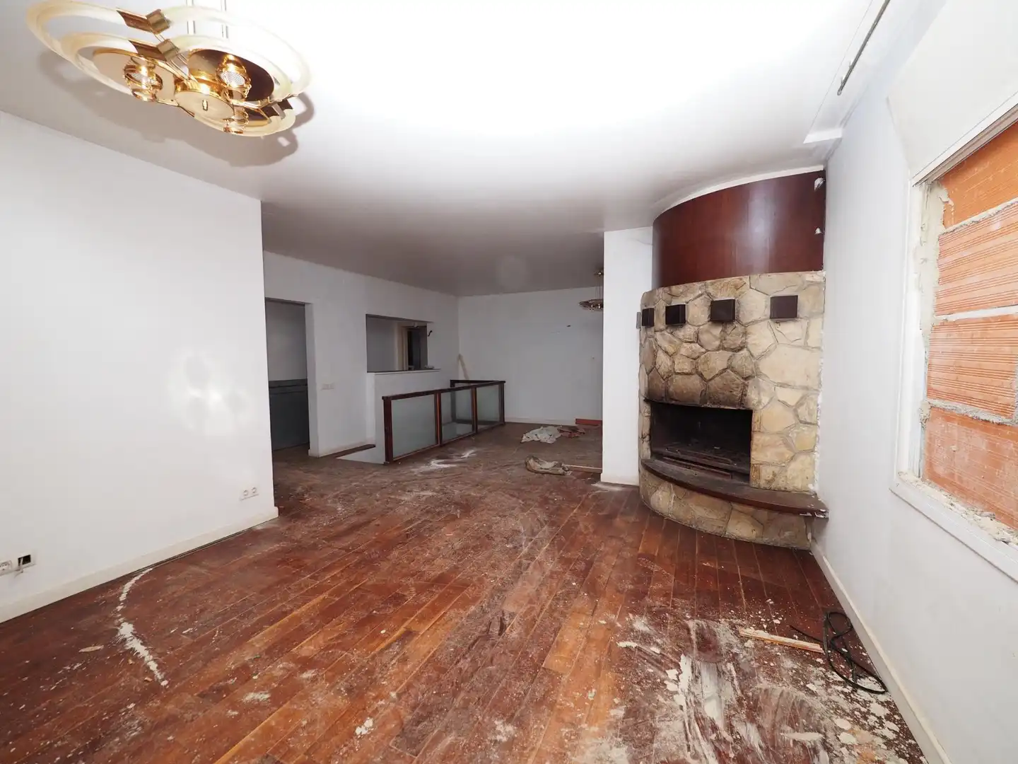 Casa con piscina in vendita a Olesa de Bonesvalls