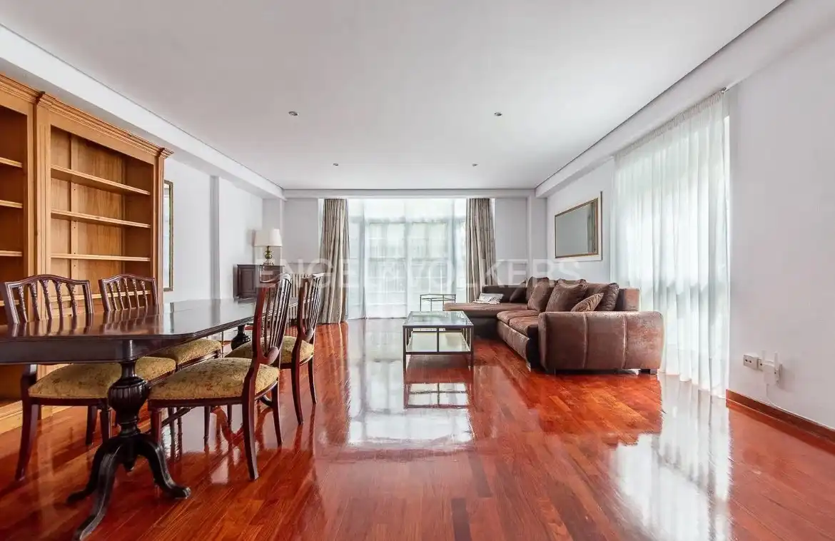 Sala de estar de Casa o chalet en venta en Madrid con Aire acondicionado, Calefacción y Jardín privado