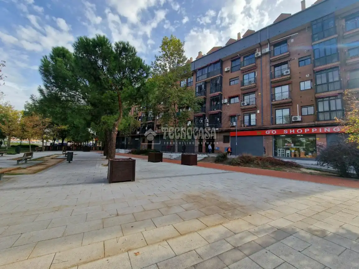 Vista exterior de Pis en venda en Alcorcón amb Aire condicionat, Calefacció i Terrassa