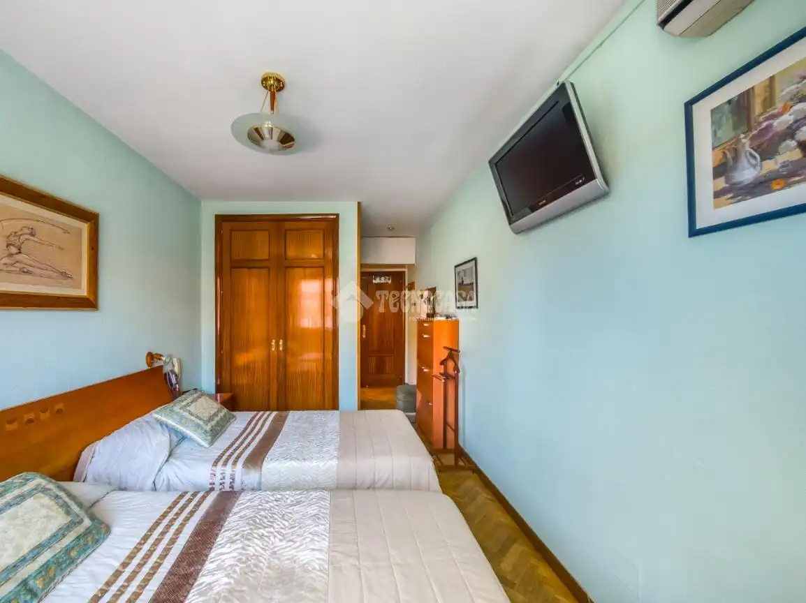 Habitación de Piso en venta en Madrid con Aire acondicionado y Calefacción