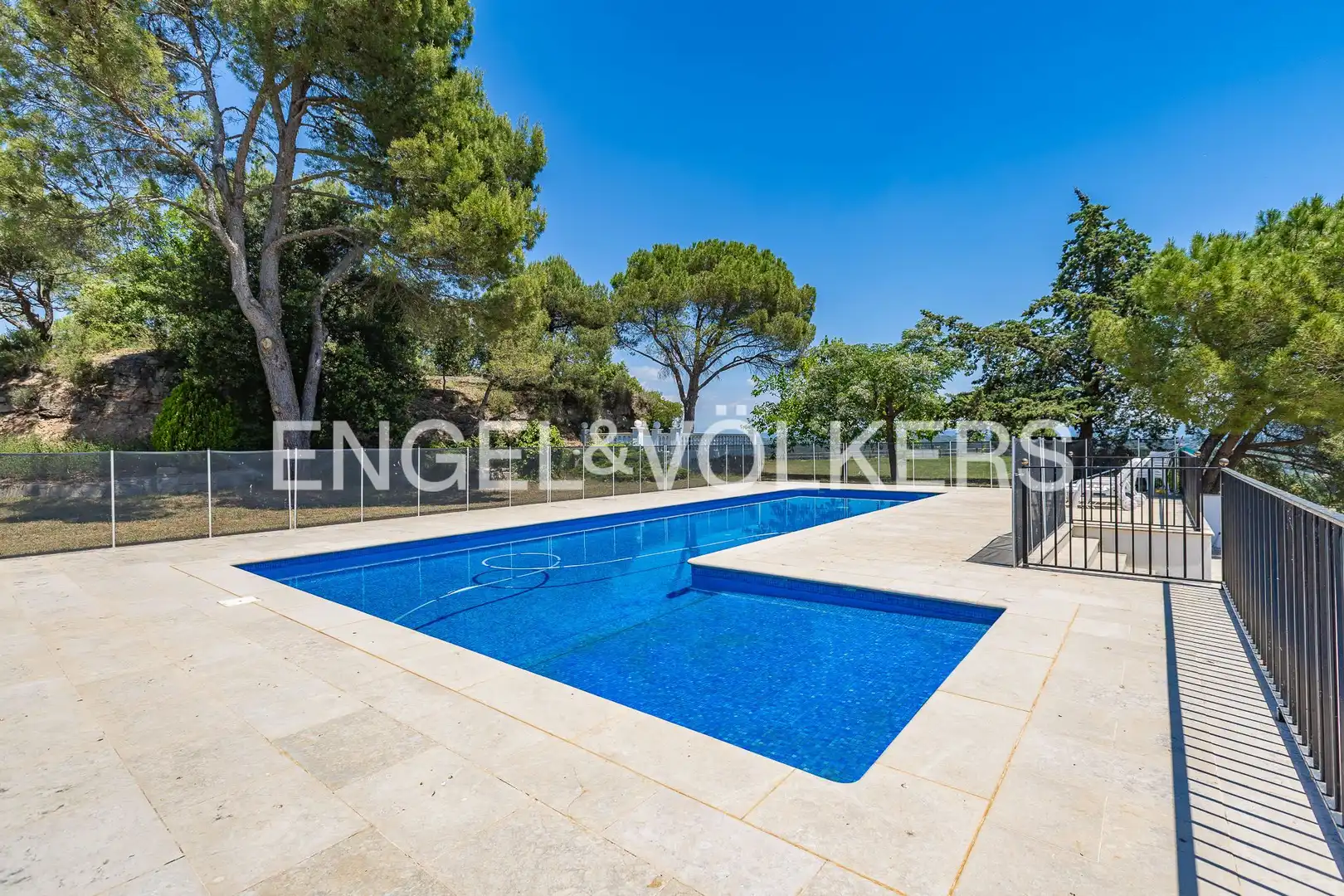 Piscina de Finca rústica en venda en Sant Feliu Sasserra amb Calefacció, Terrassa i Piscina