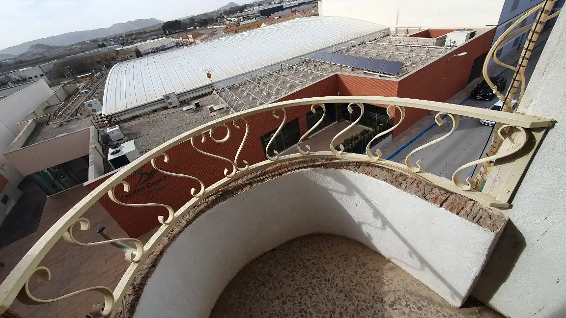 Vista exterior de Piso en venta en Villena con Balcón