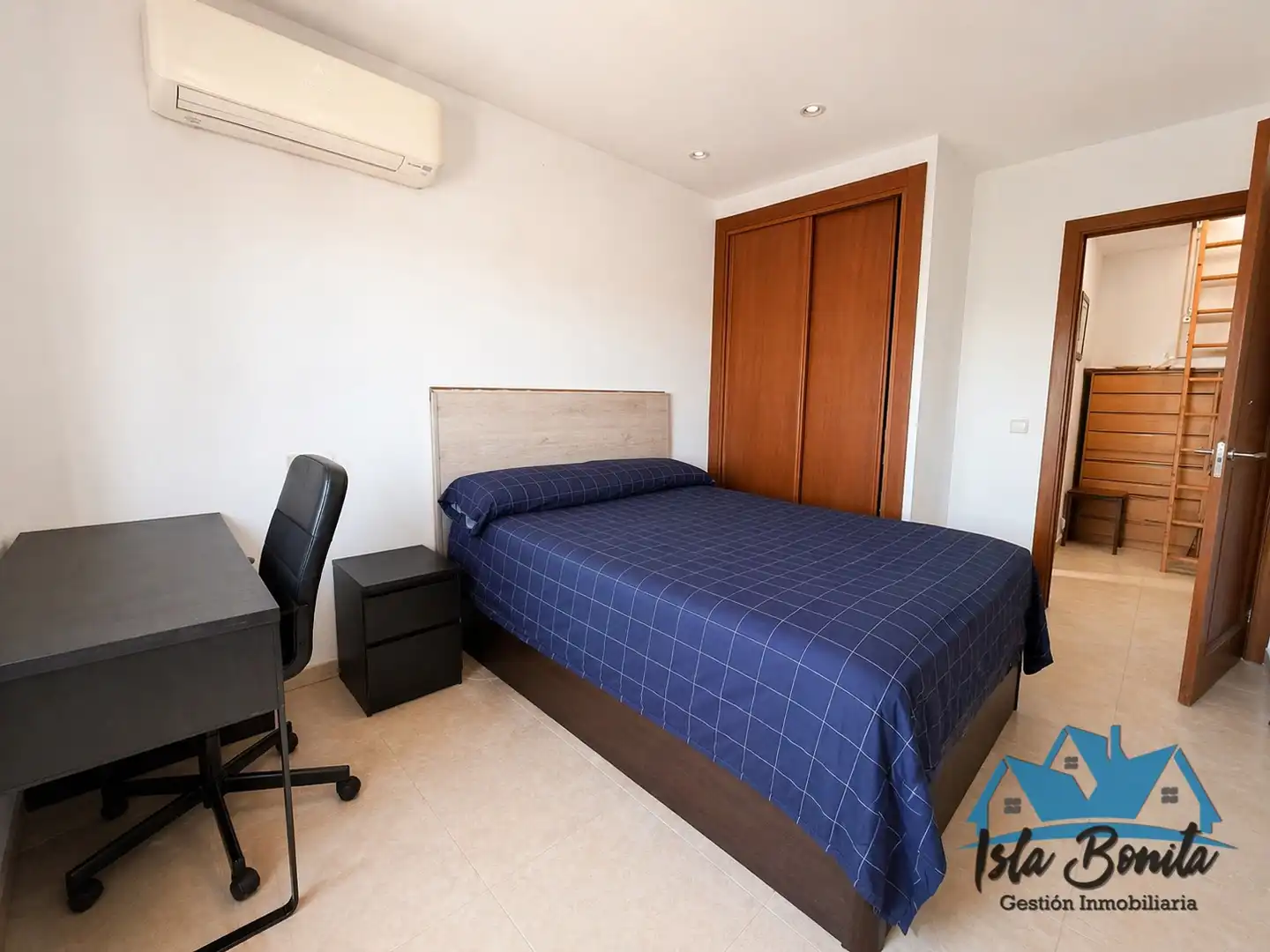 Habitación de Casa adosada en venta en Marratxí con Aire acondicionado, Calefacción y Terraza