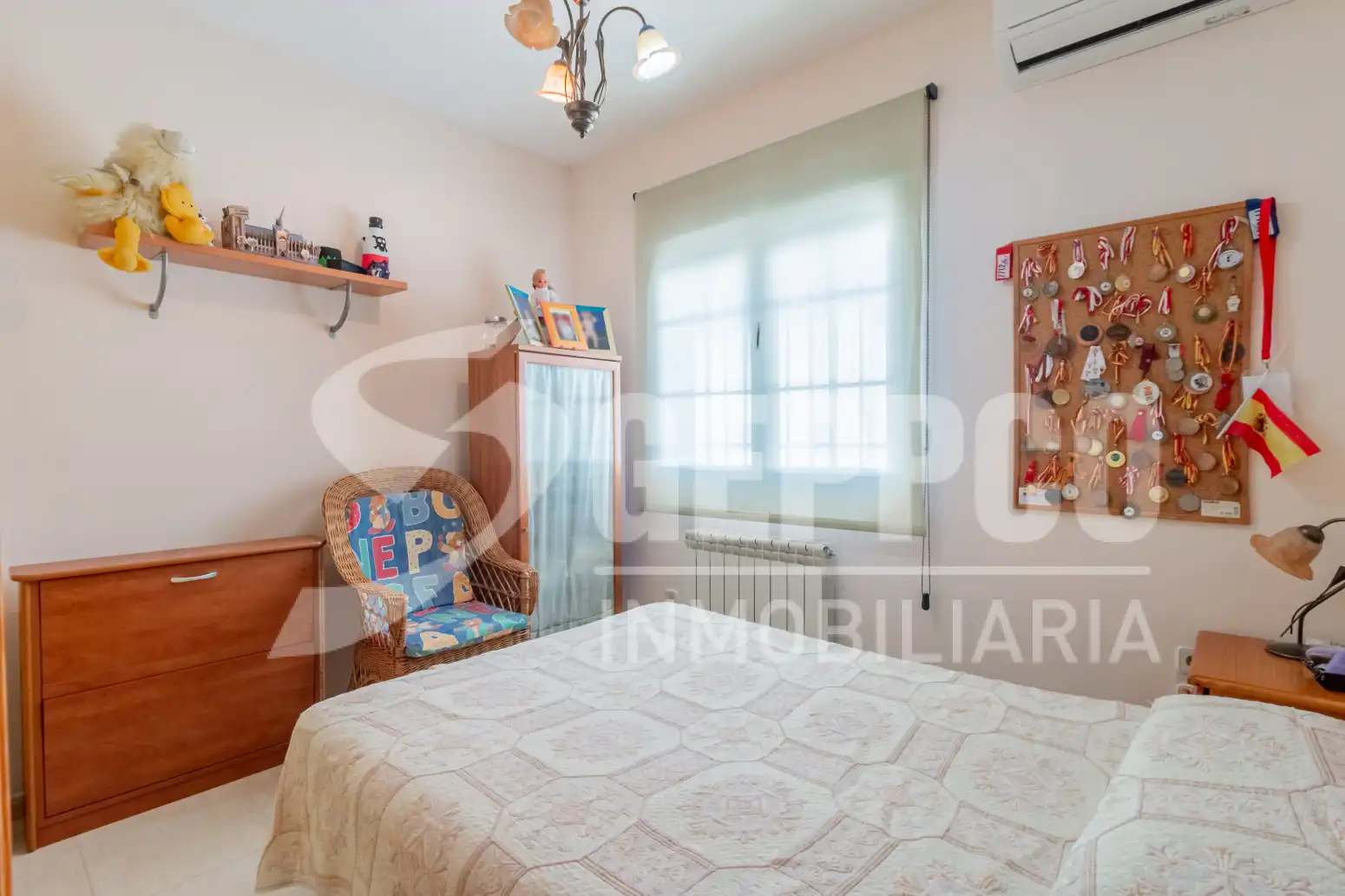 Dormitori de Casa o xalet en venda en Santa Cruz del Retamar amb Aire condicionat, Calefacció i Terrassa