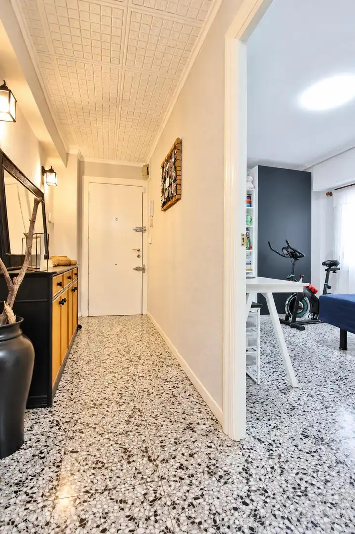 Piso con terraza en venta en Calle del Pinoso, imagen 6