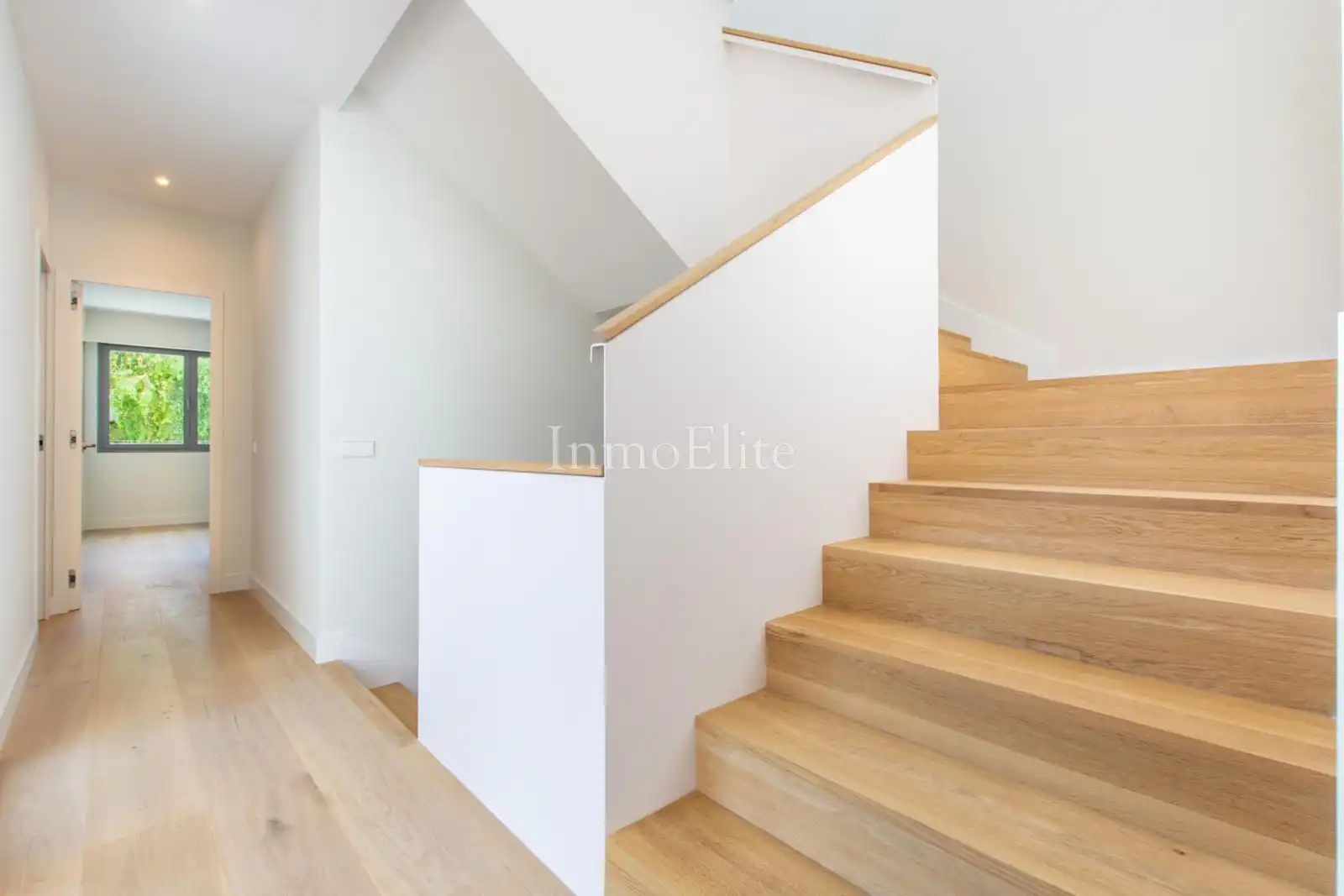 Casa bifamiliare con piscina in vendita a Avenida Europa, imagen 38
