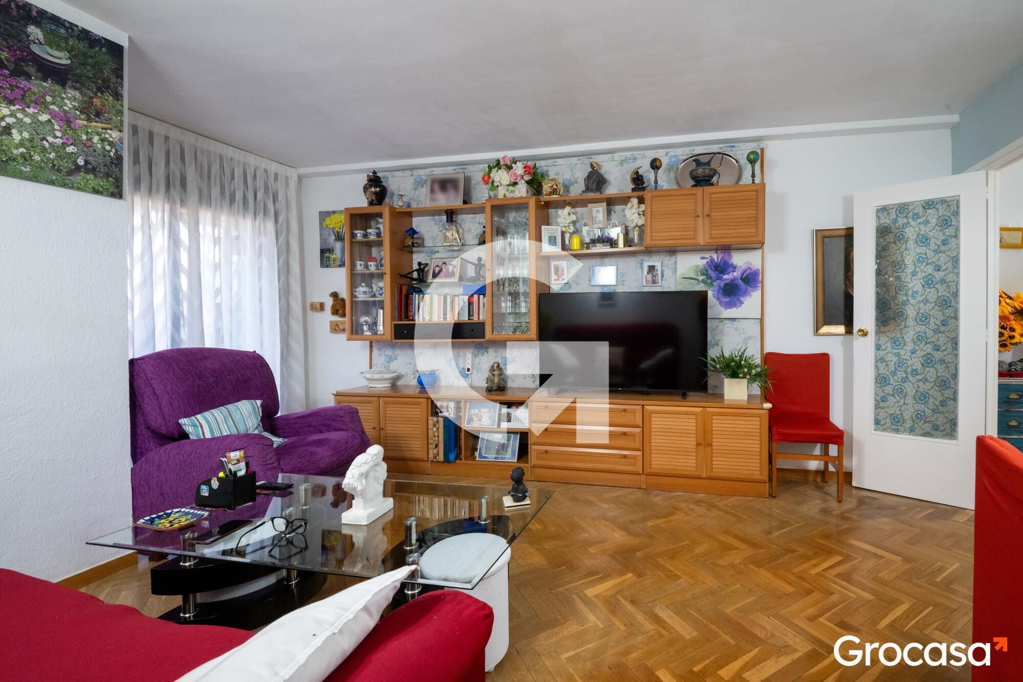 Sala d'estar de Pis en venda en Santa Coloma de Gramenet amb Forn, Rentadora i Balcó