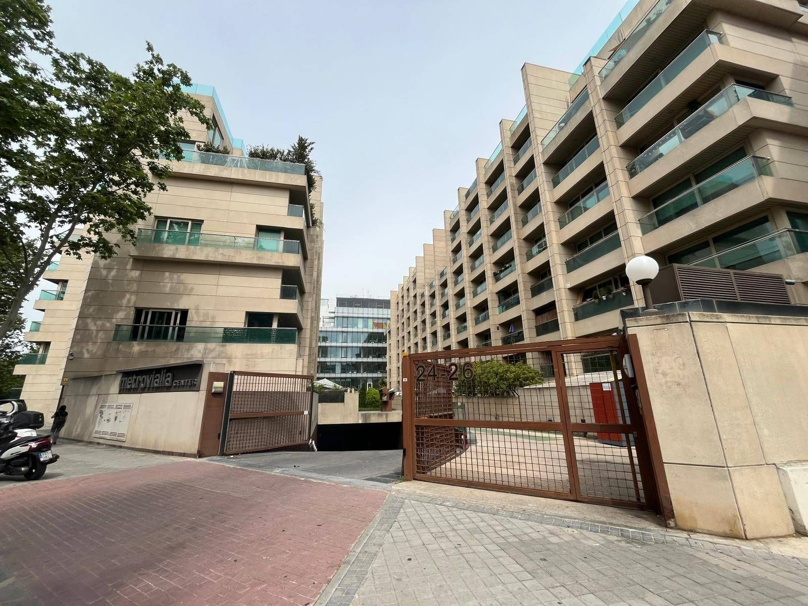 Vista exterior de Loft en venda en  Madrid Capital amb Calefacció, Terrassa i Balcó