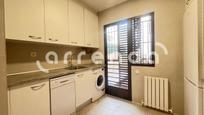 Kitchen of Flat to rent in  Madrid Capital  with Air Conditioner and Terrace