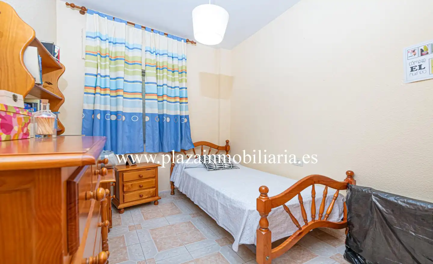 Dormitori de Casa o xalet en venda en Lucena amb Aire condicionat, Terrassa i Traster