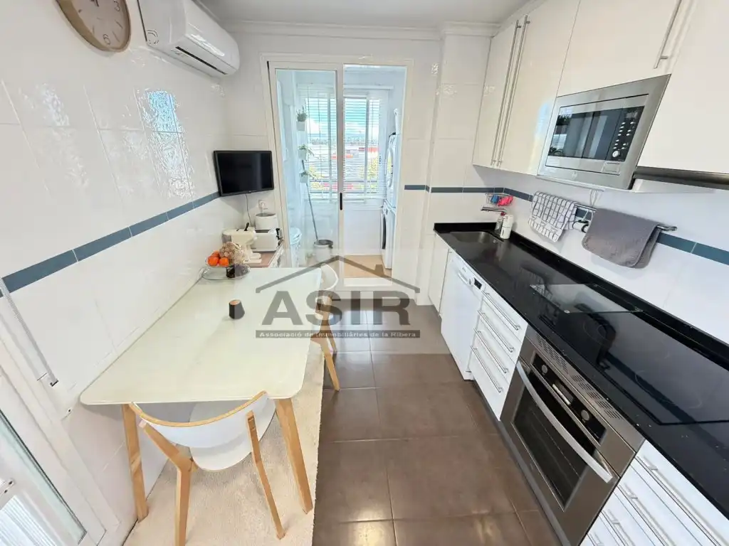 Cocina de Ático en venta en L'Alcúdia con Aire acondicionado