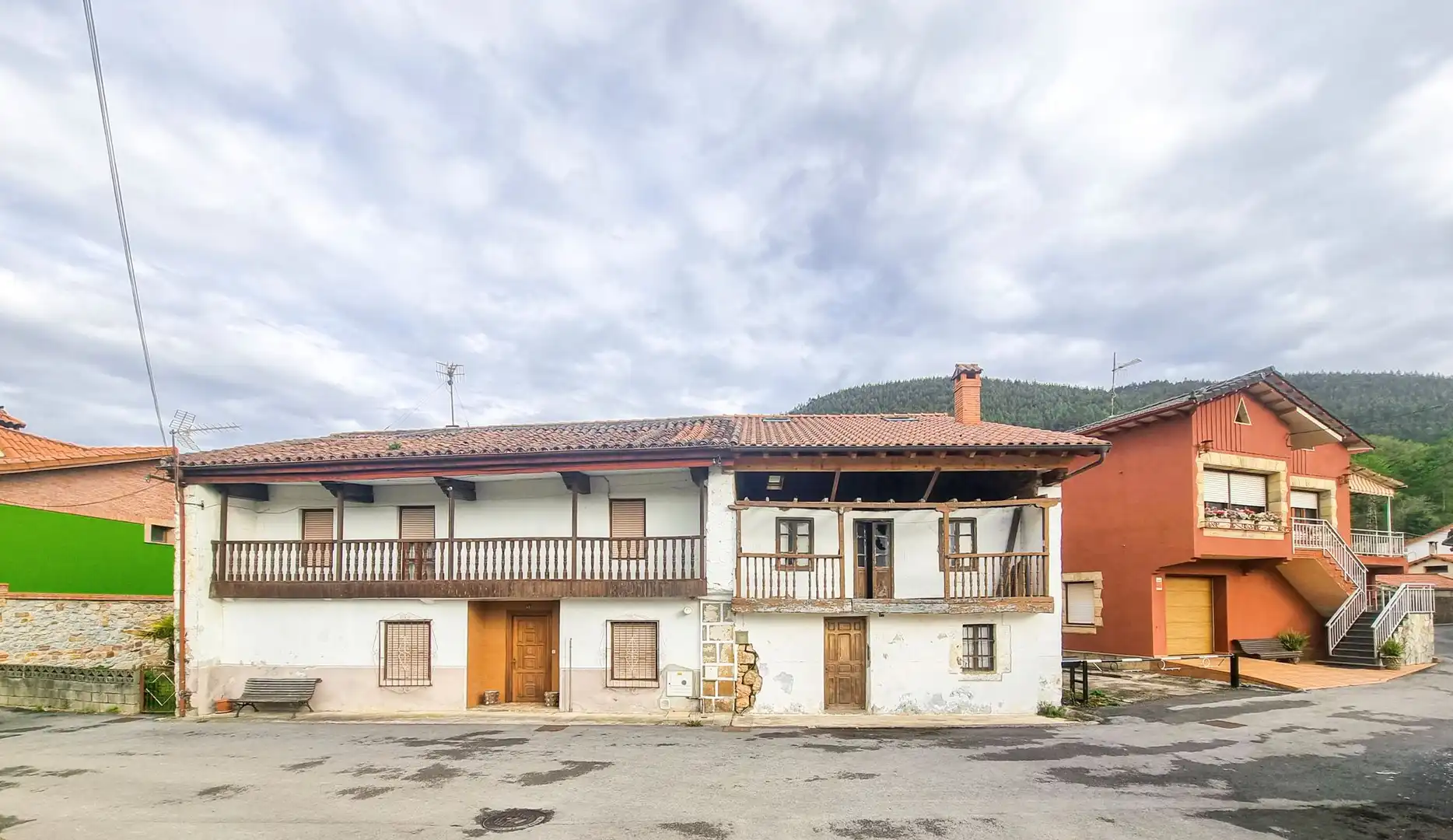 Exterior view of Houses for sale in Castañeda  with Private garden