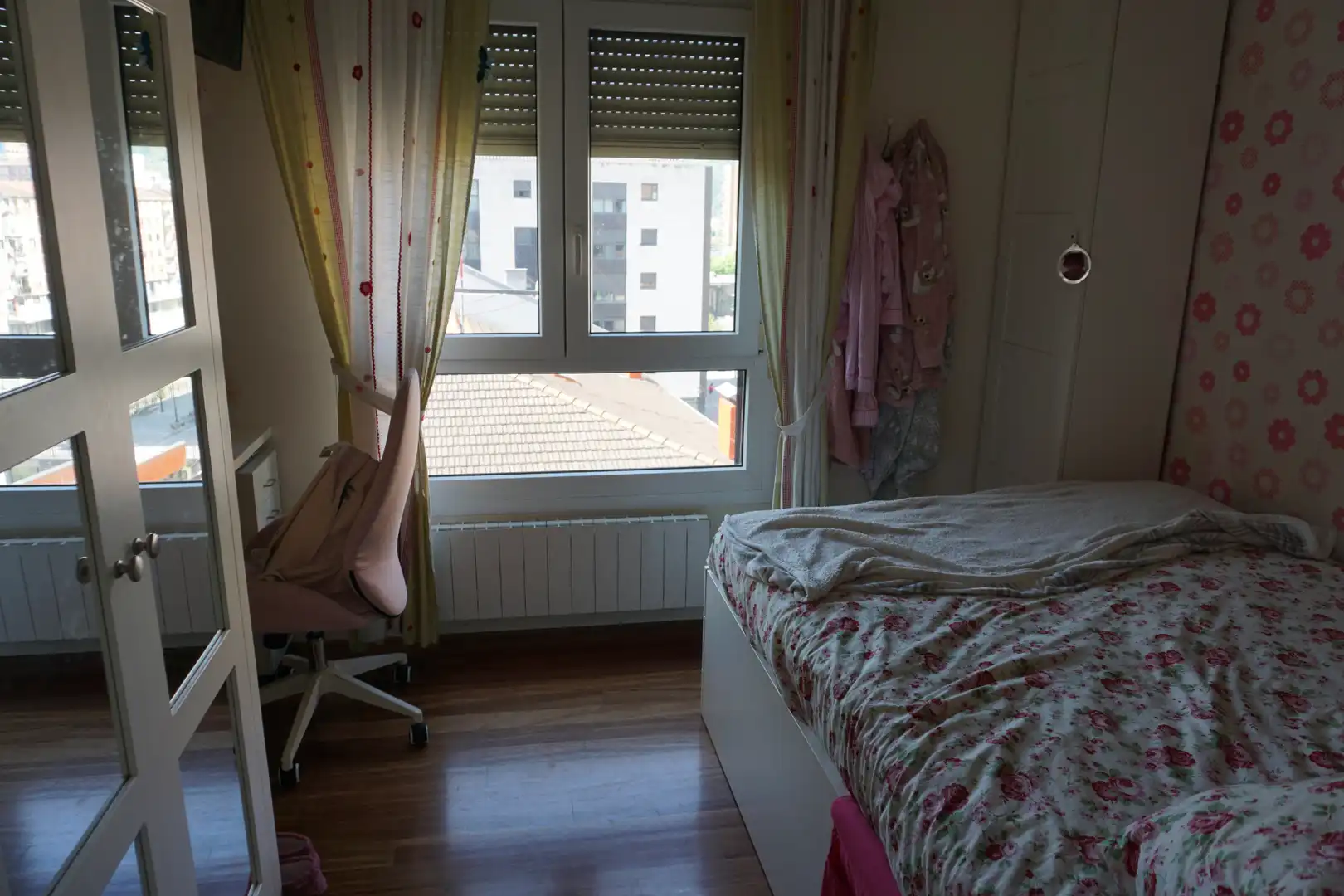 Habitación de Piso en venta en Basauri  con Calefacción y Amueblado