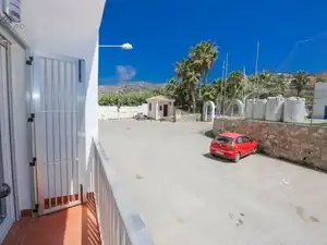 Vista exterior de Pis de lloguer en Almuñécar amb Aire condicionat, Terrassa i Moblat