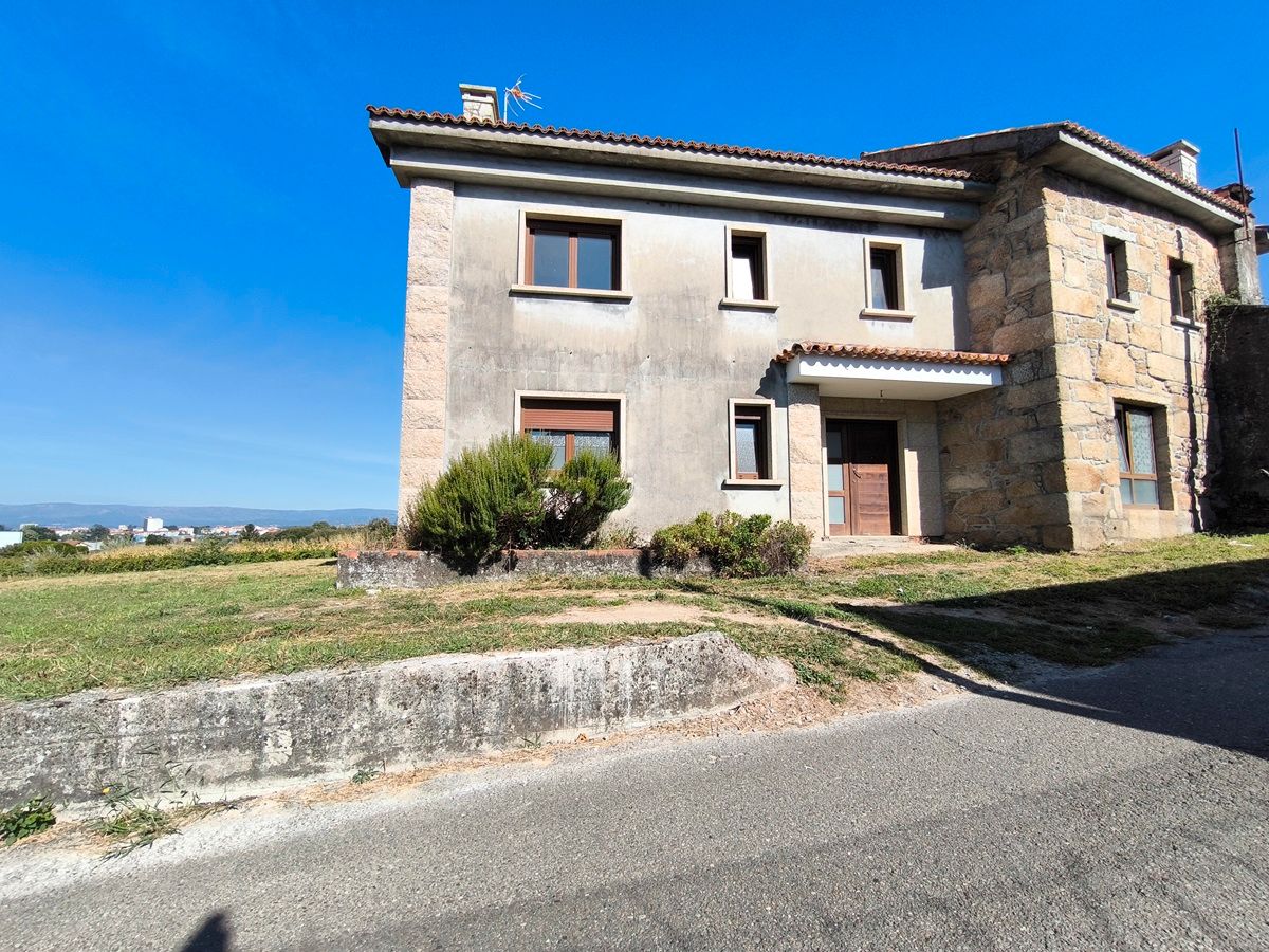Haus oder Chalet zum verkauf in Rubiáns, Vilagarcía de Arousa