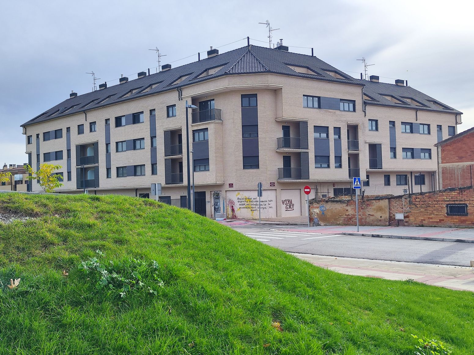 Exterior view of Box room for sale in Villamediana de Iregua