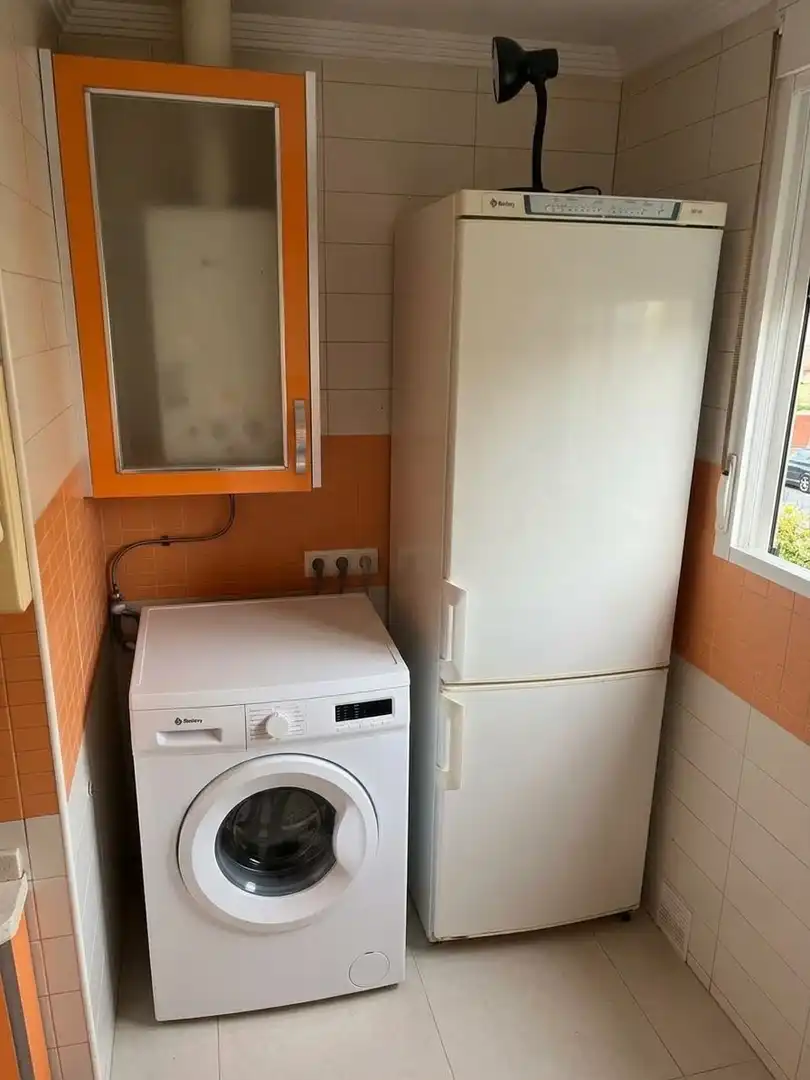 Kitchen of Flat for rent in  Huelva Capital