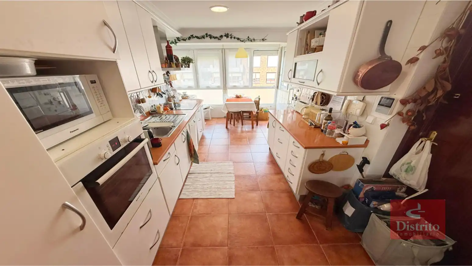 Kitchen of Flat for sale in Santander  with Heating and Storage room