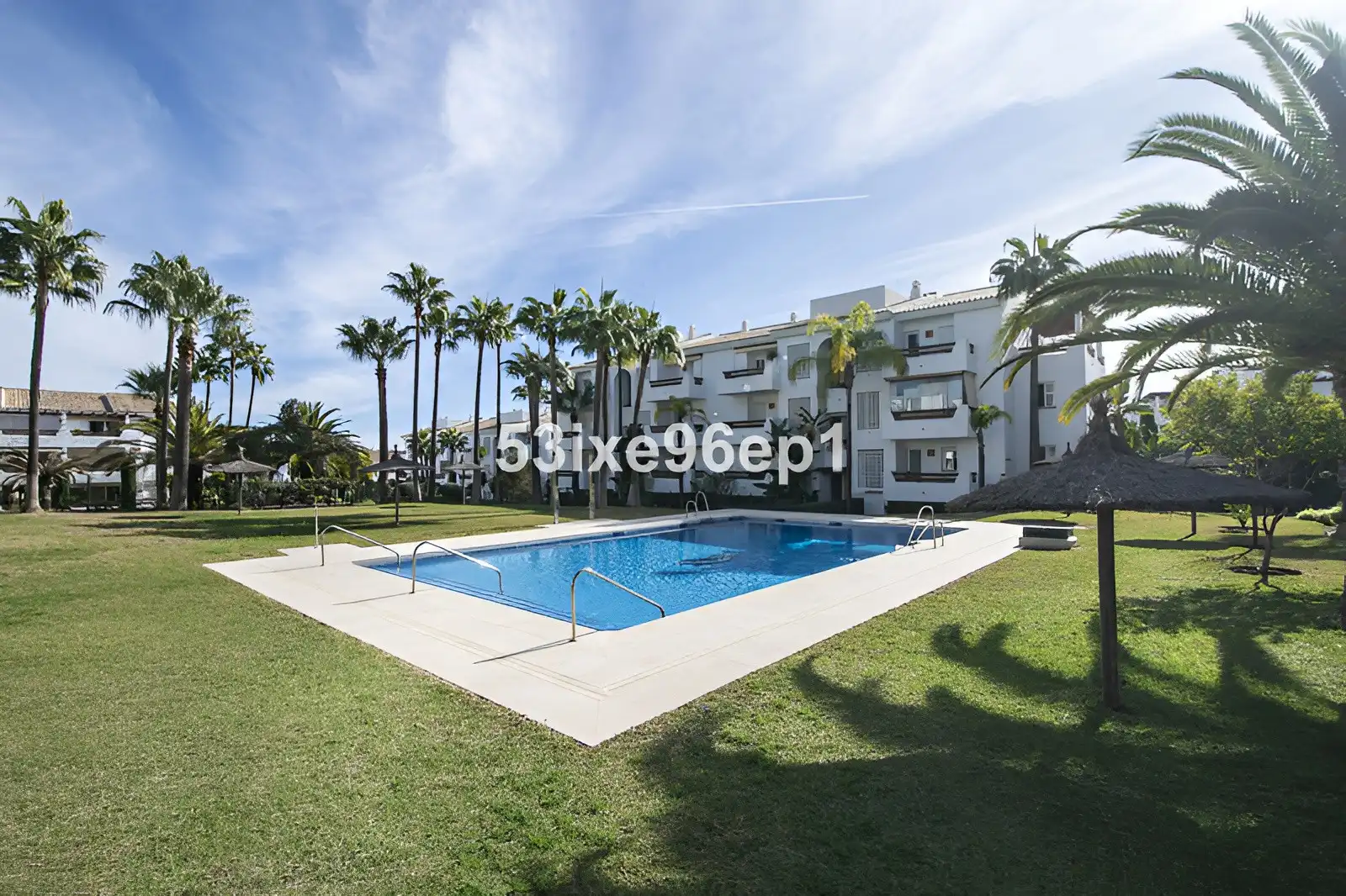 Apartament amb piscina en venda a Selwo, imagen 35