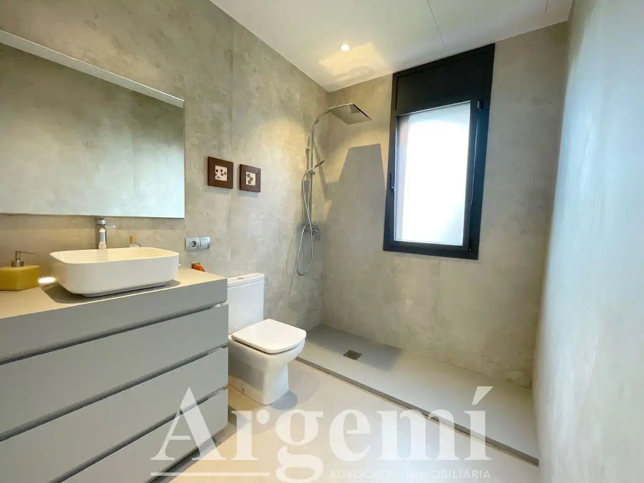 Baño de Casa o chalet en venta en Palau-solità i Plegamans con Aire acondicionado, Calefacción y Jardín privado