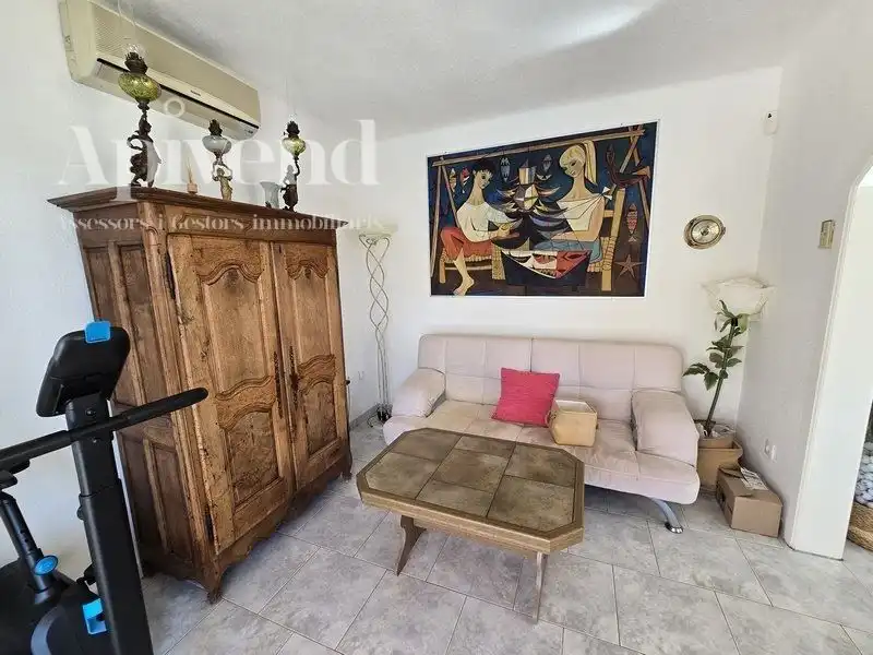 Villa con piscina in vendita a Pení, imagen 3