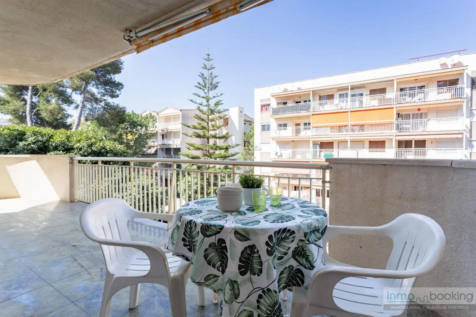 Terrasse von Wohnungen zum Verkauf in Salou mit Klimaanlage, Heizung und Gemeinschaftspool