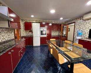 Kitchen of Flat for sale in  Valencia Capital  with Air Conditioner and Balcony