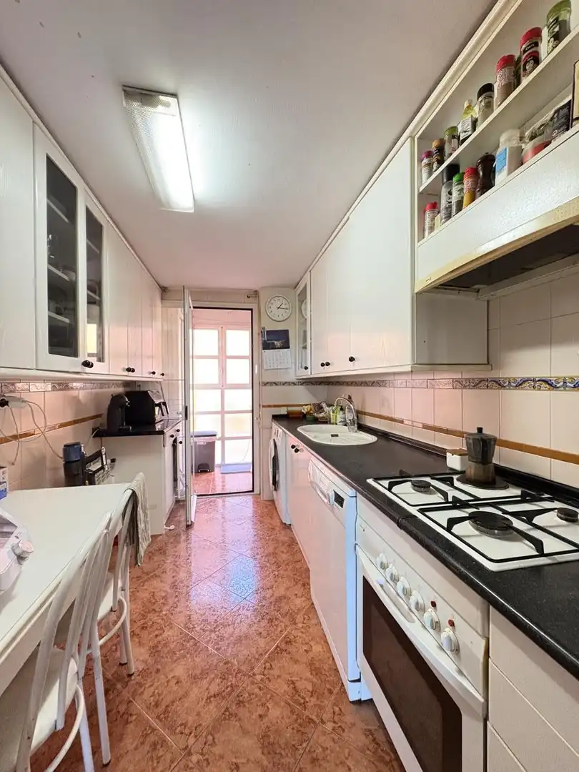 Wohnung zur Miete in Del Consenso, Los Rosales