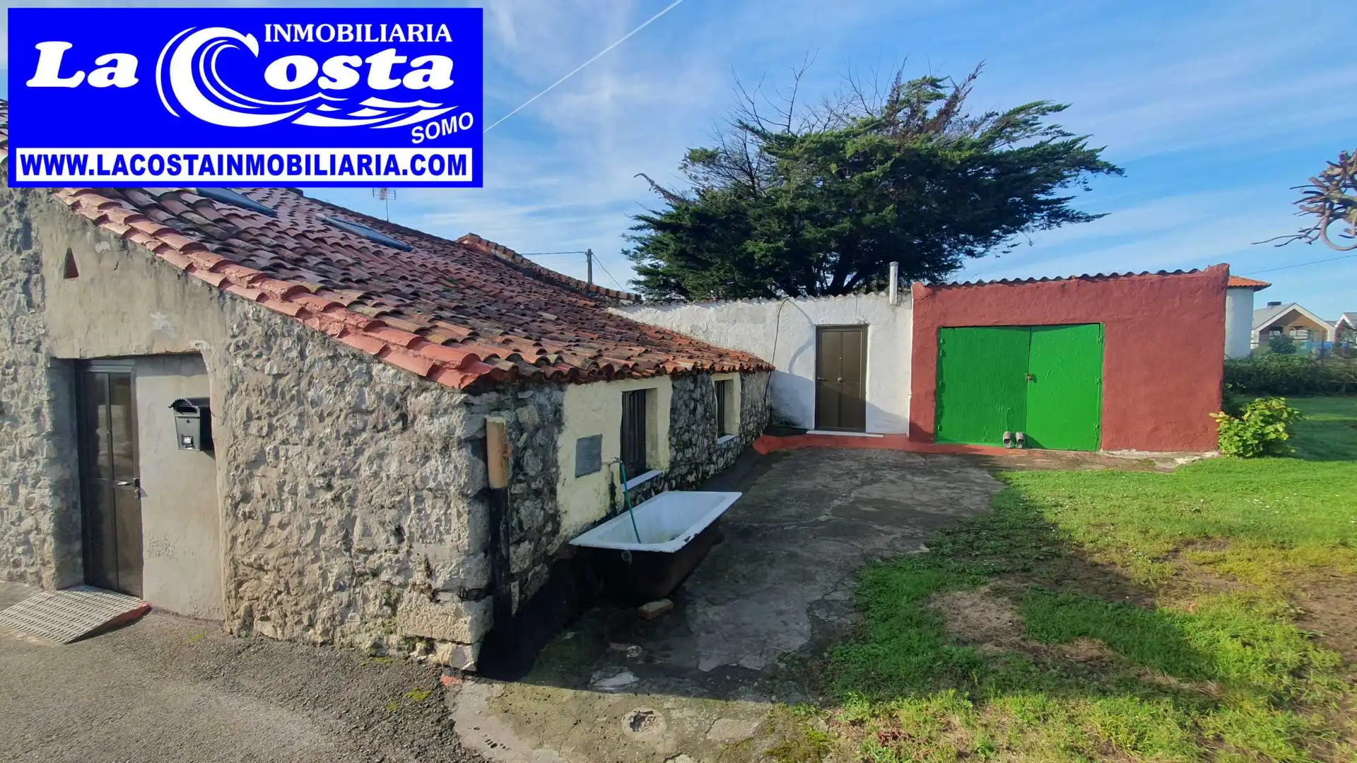 Exterior view of Detached homes for sale in Ribamontán al Mar  with Private garden
