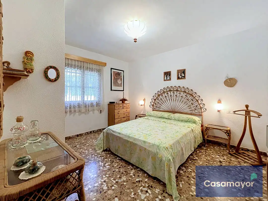 Dormitori de Casa o xalet en venda en Sant Joan d'Alacant amb Aire condicionat, Jardí privat i Piscina