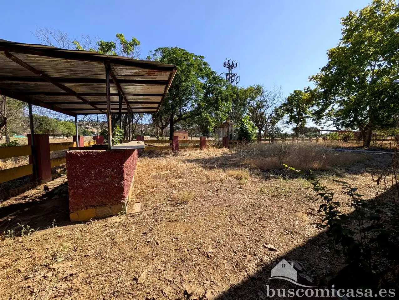 Country homes for sale in Linares  with Private garden