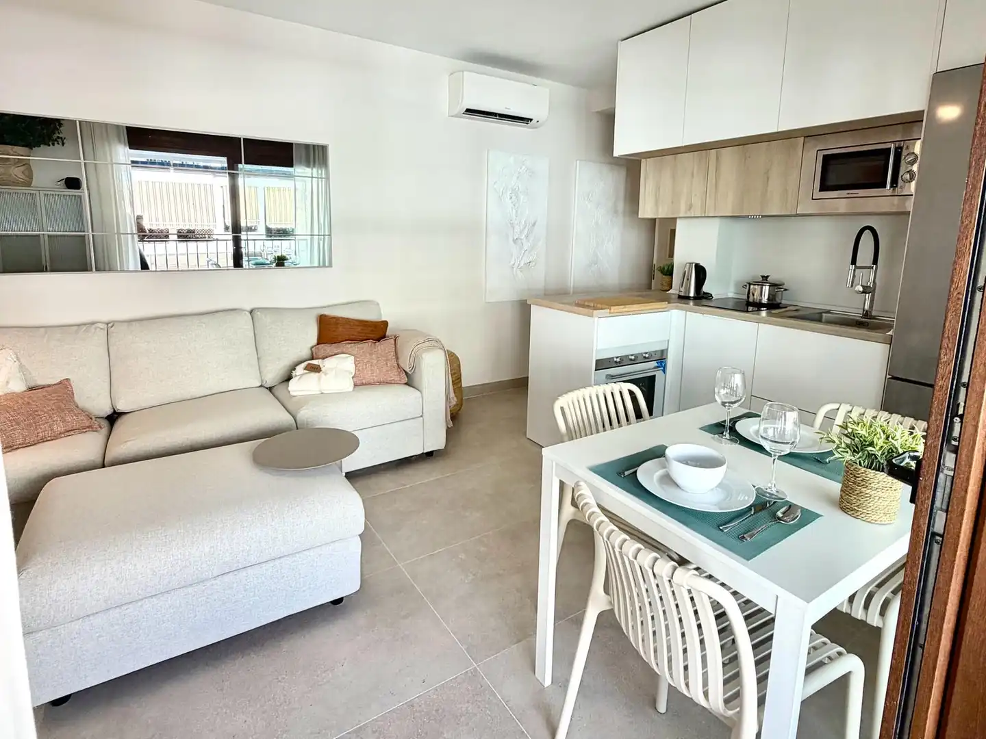 Living room of Flat for rent in Almuñécar  with Air Conditioner, Heating and Terrace