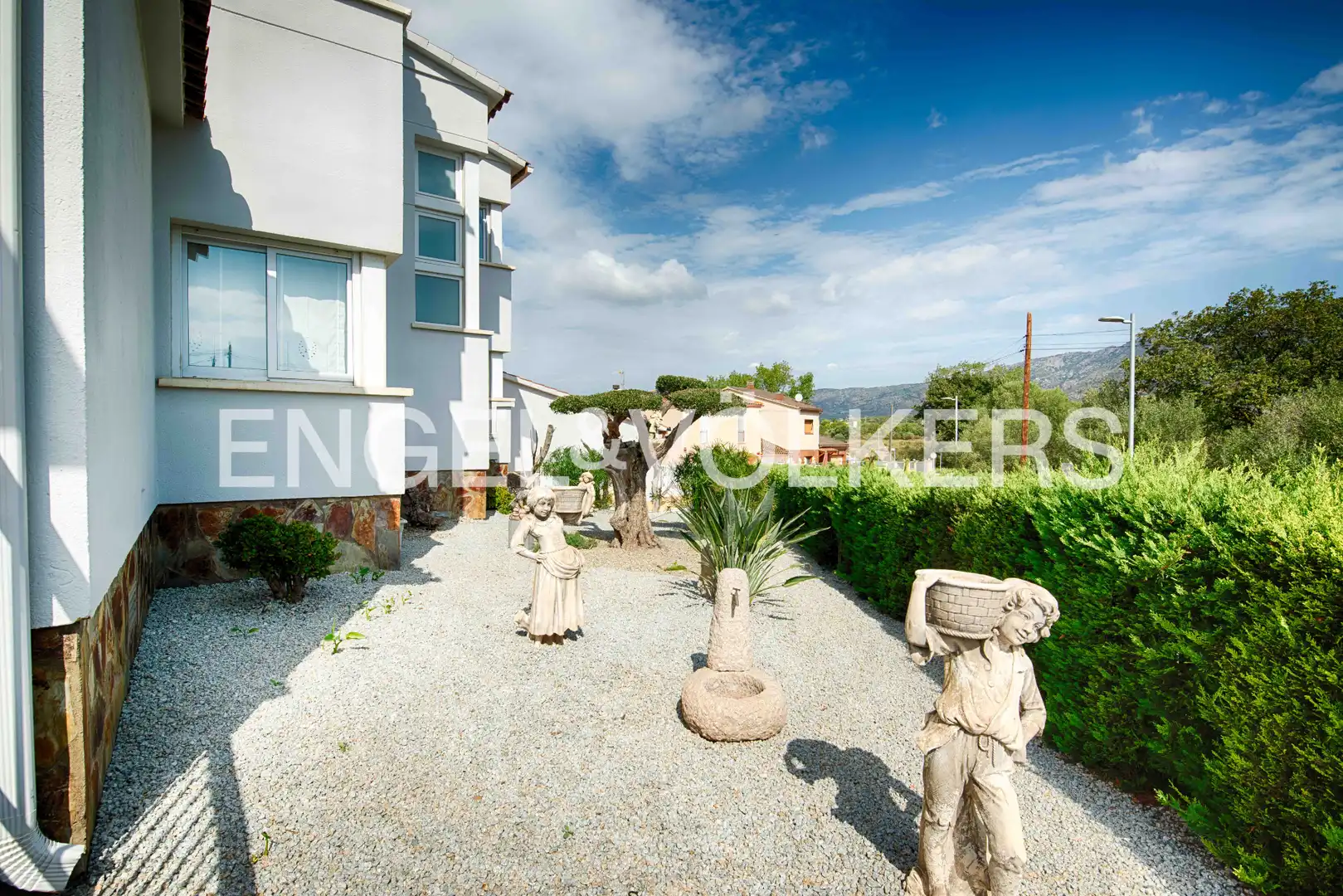 Villa mit Pool zum Verkauf in Carrer del Cadí, imagen 6