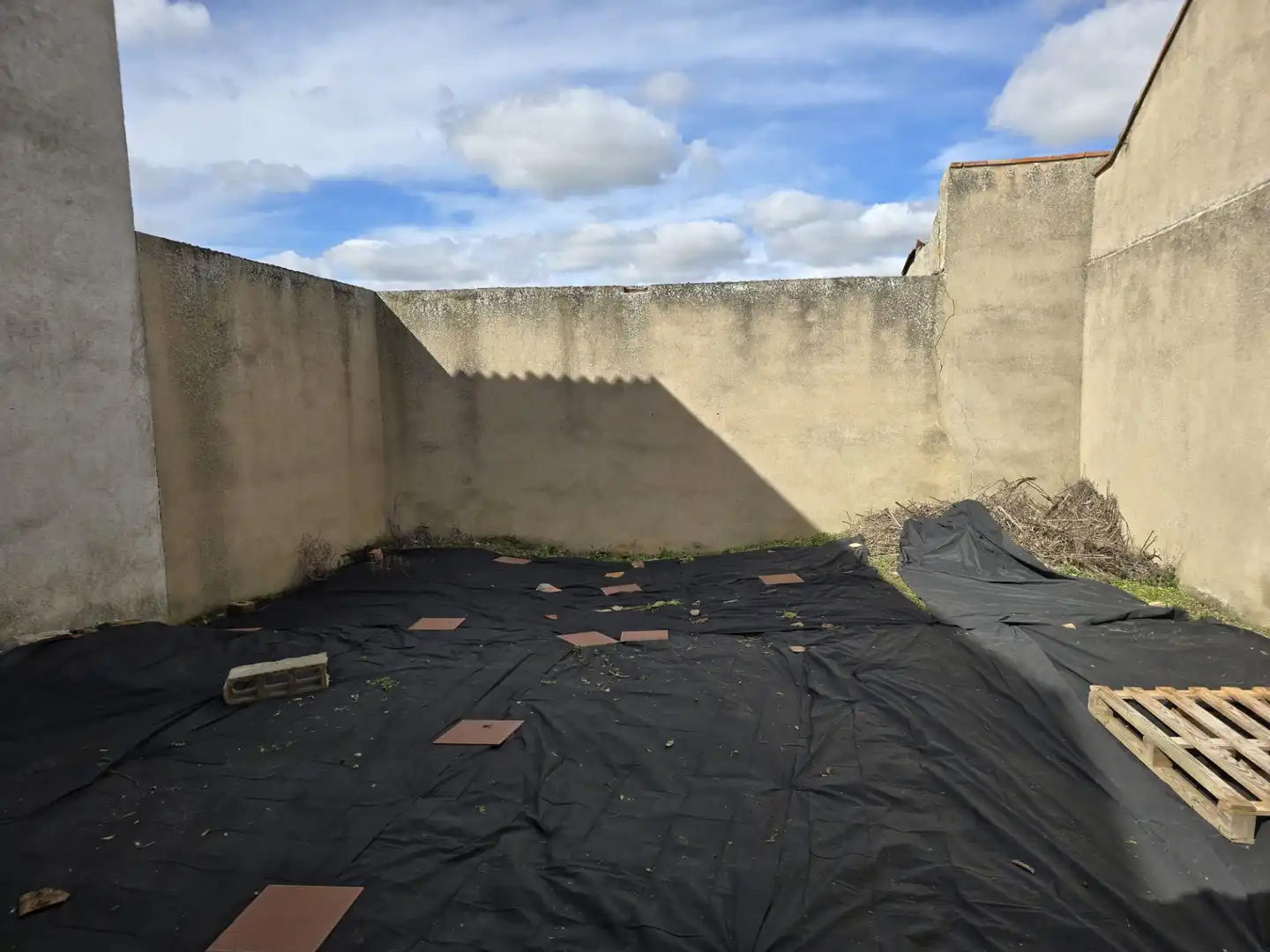 Terrassa de Casa o xalet en venda en Vega de Valdetronco amb Jardí privat, Terrassa i Traster