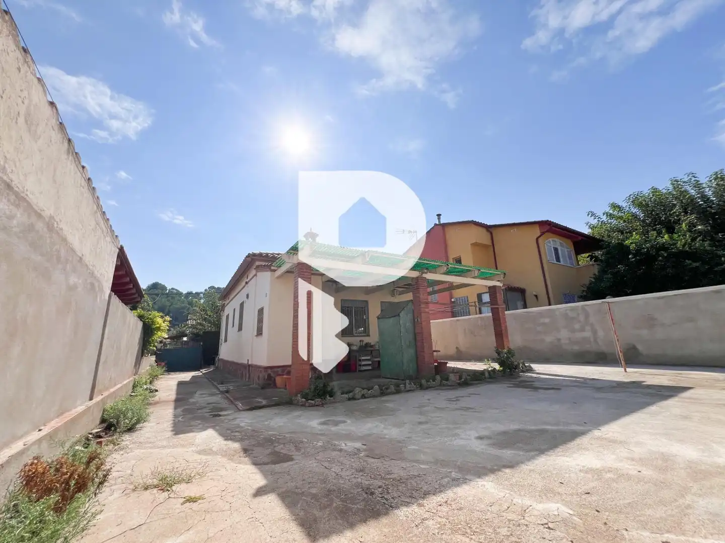 Exterior view of Houses for sale in Sant Andreu de la Barca  with Private garden, Terrace and Storage room