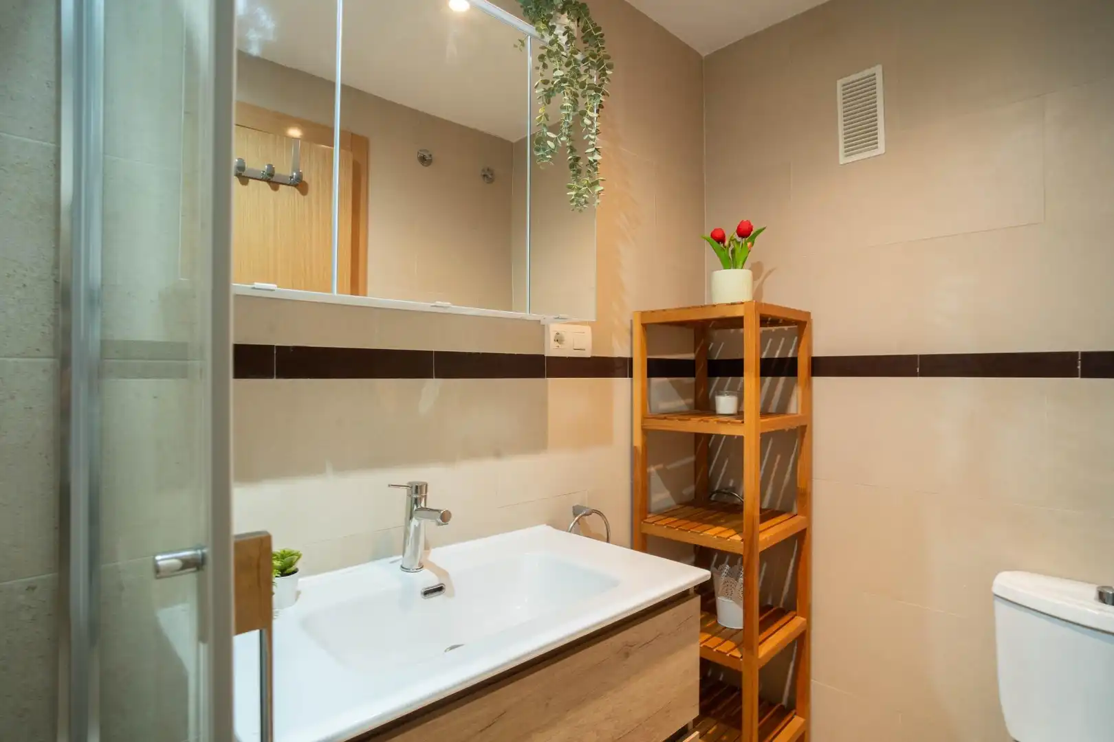Bany de Apartament en venda en Oropesa del Mar / Orpesa amb Jardí privat, Terrassa i Traster