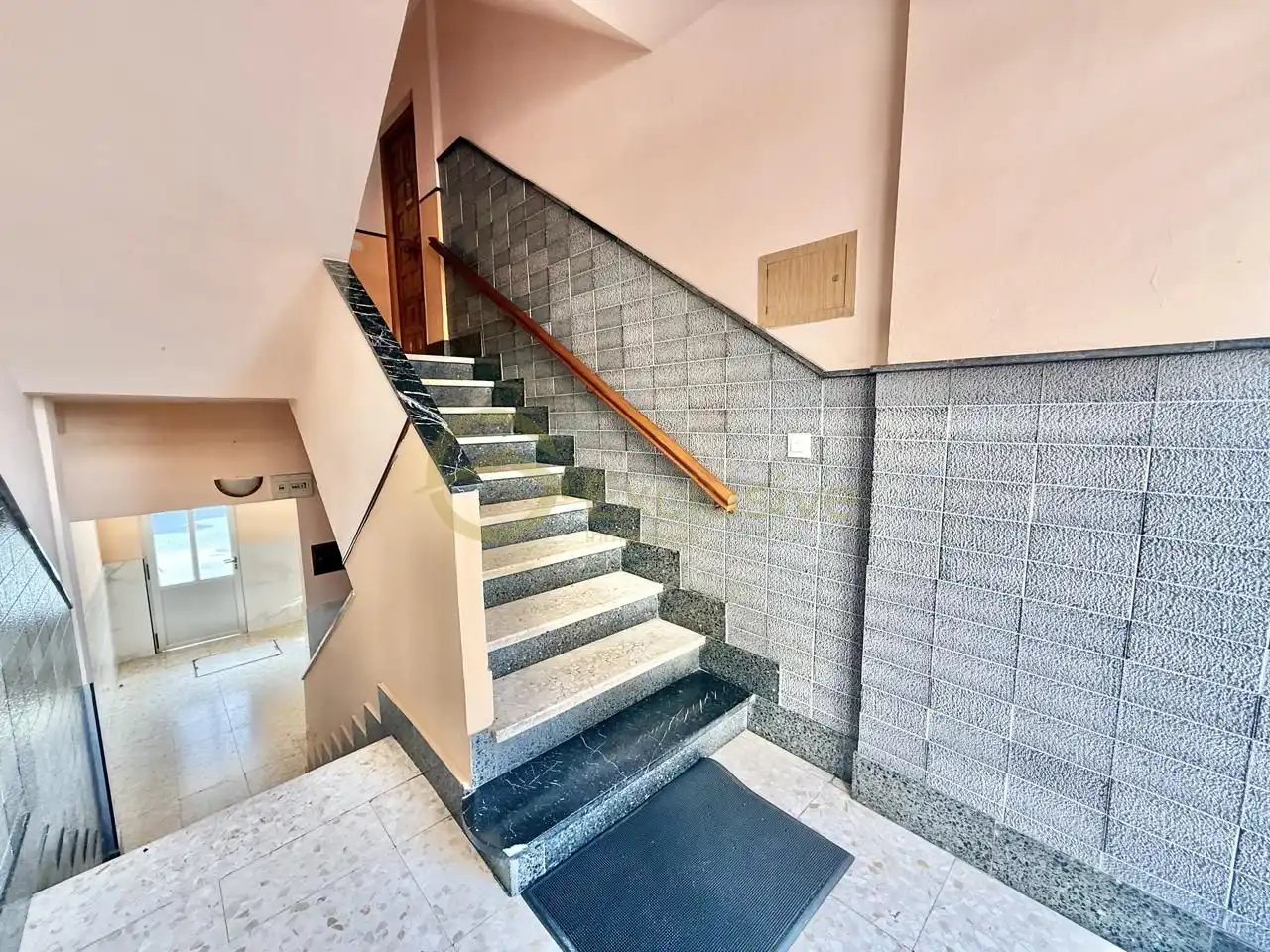 Piso en venta en Pravia con Calefacción, Parquet y Terraza