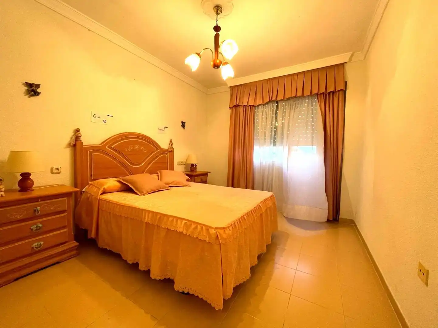 Habitación de Piso en venta en Almonte con Calefacción, Terraza y Amueblado