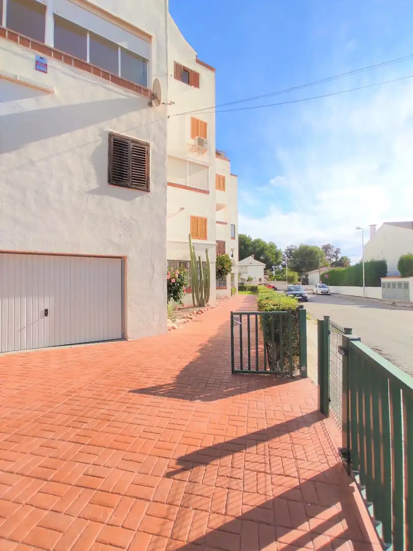 Vista exterior de Ático de alquiler en Sagunto / Sagunt con Terraza y Amueblado
