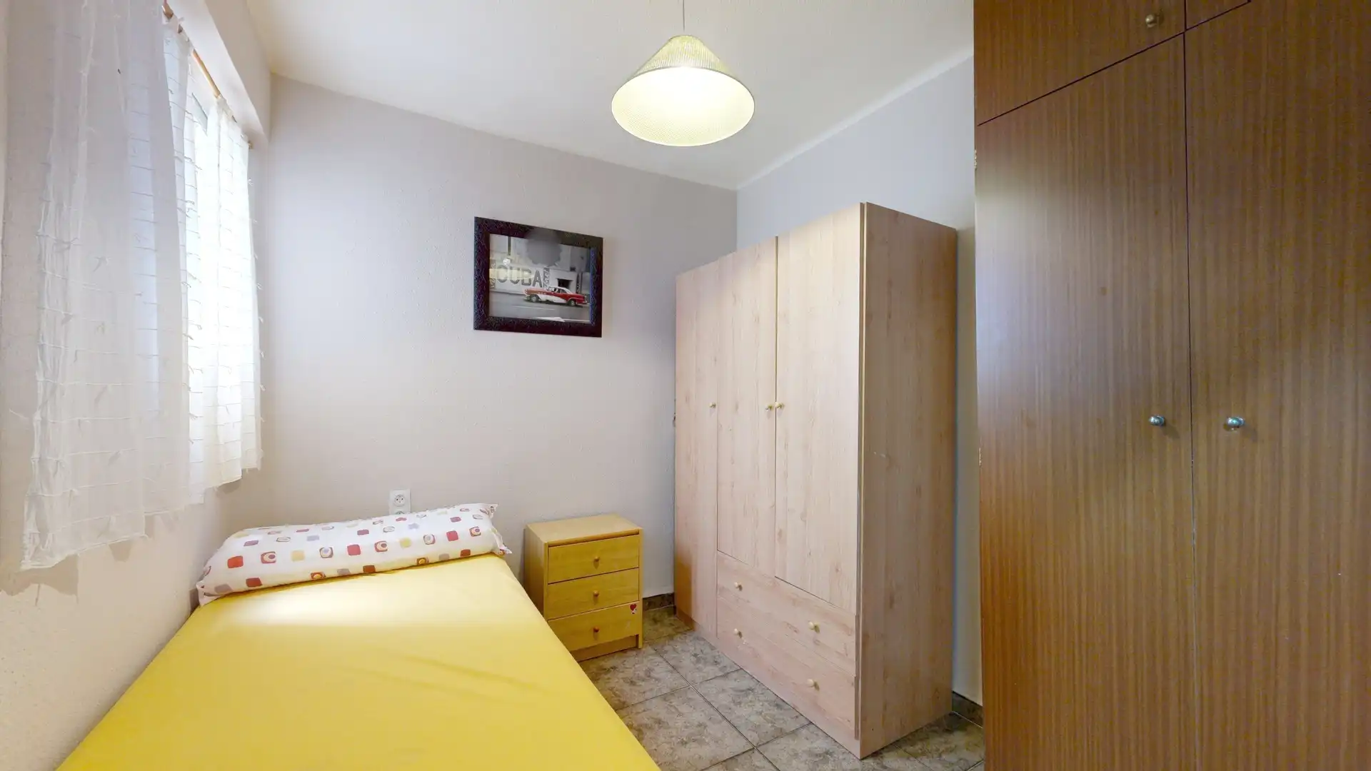 Habitación de Piso en venta en Valencia con Calefacción y Balcón