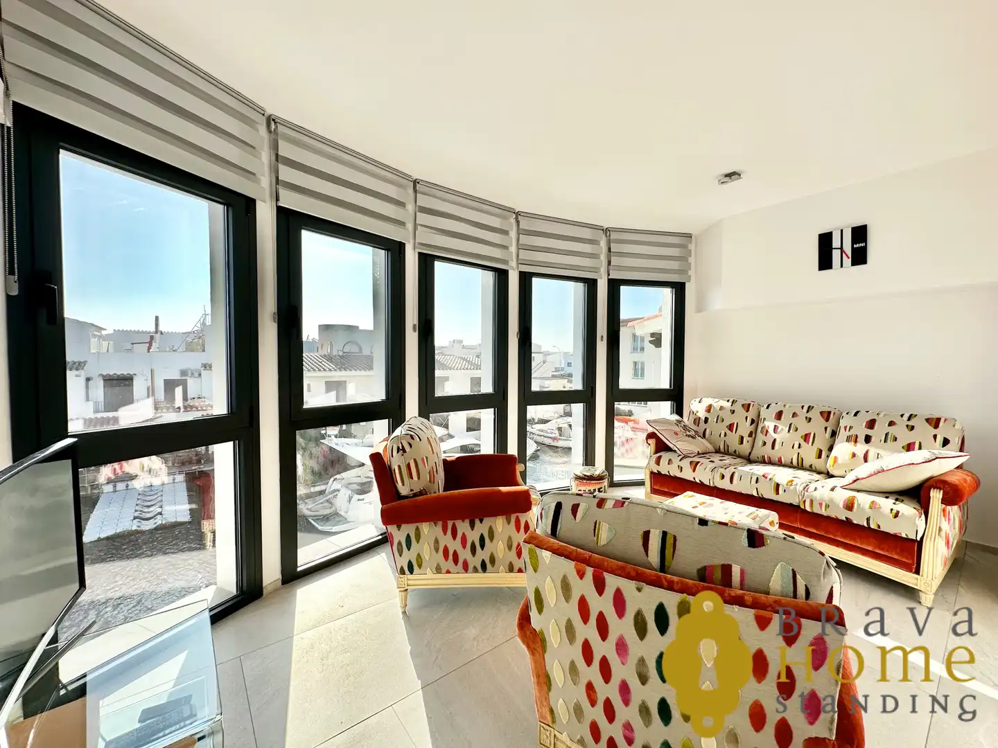 Sala de estar de Casa o chalet en venta en Empuriabrava con Aire acondicionado, Terraza y Piscina