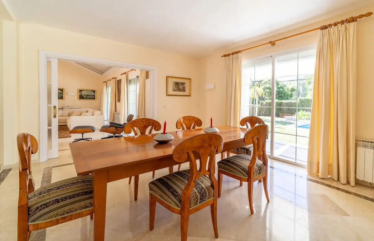 Villa mit Pool zum Verkauf in Lugar Urbanizacion Cascada de Camojan 5D, imagen 12