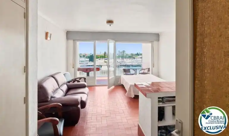 Sala d'estar de Apartament en venda en Empuriabrava