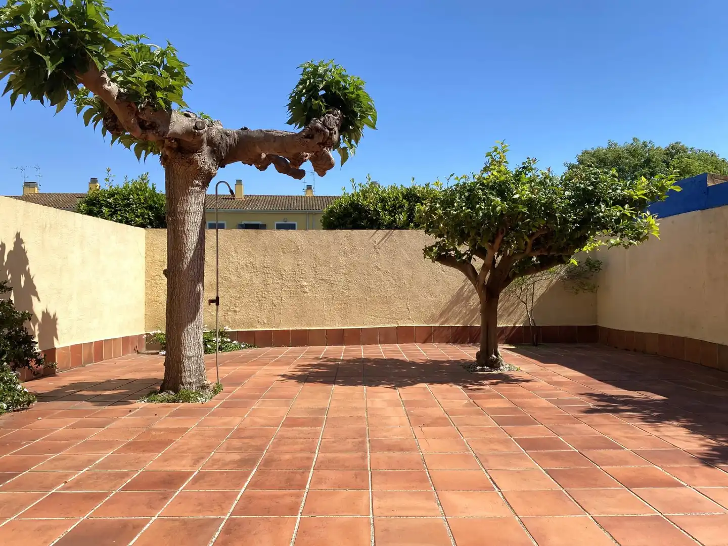 Jardín de Casa adosada en venta en Sant Pere Pescador con Aire acondicionado, Jardín privado y Terraza
