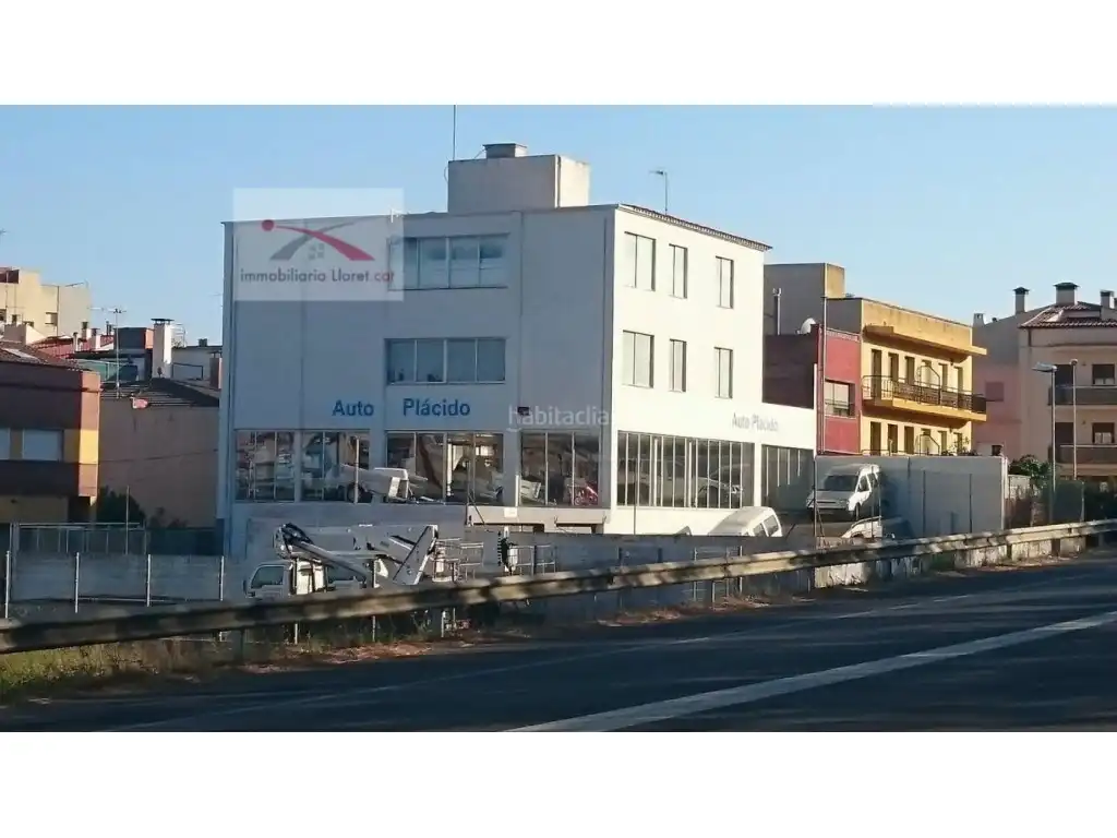 Terreny residencial en venda a Avinguda Països Catalans 21