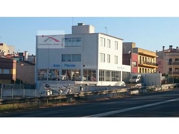 Wohnbaugrundstück zum Verkauf in Avinguda Països Catalans 21