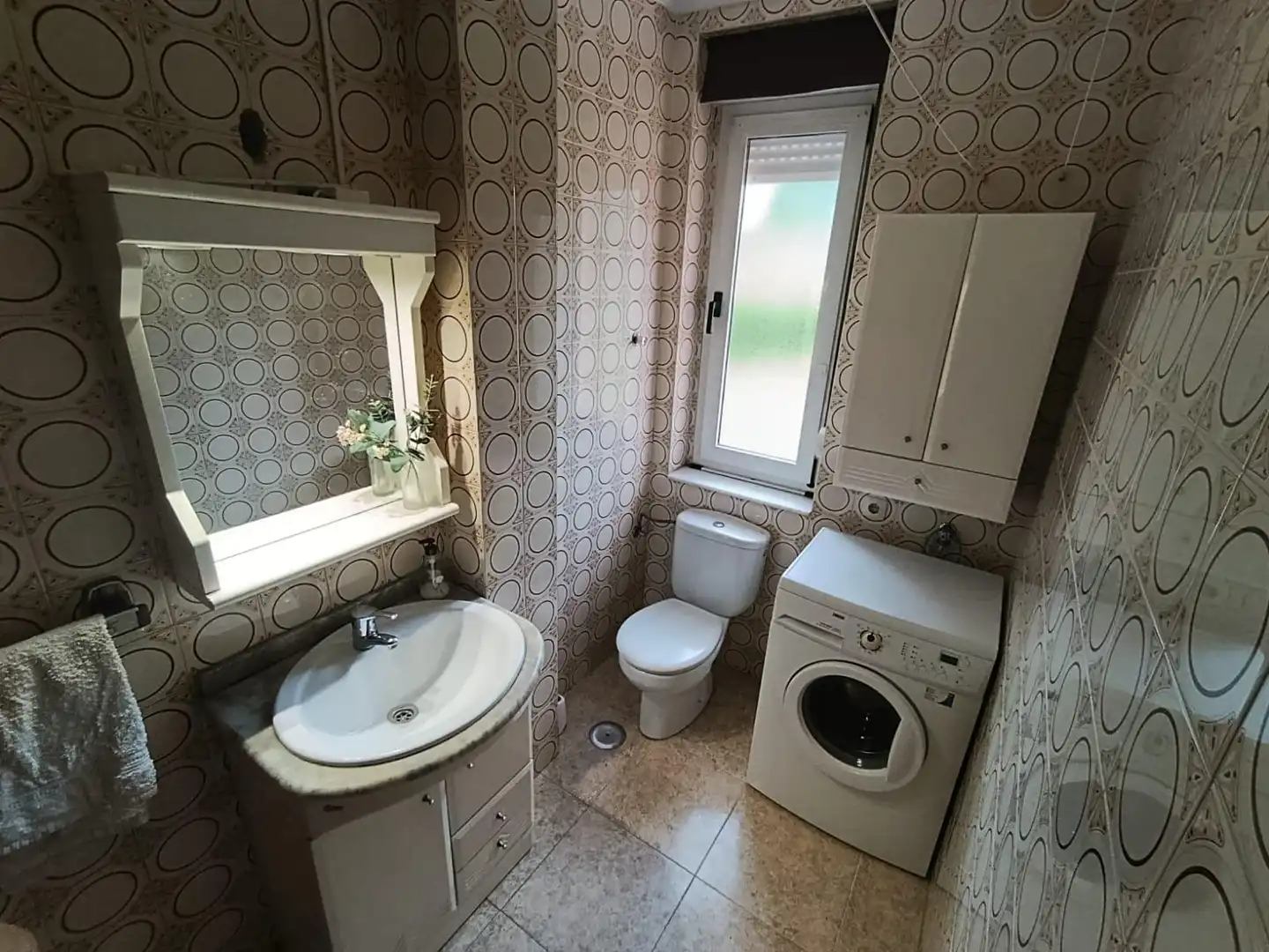 Bathroom of Flat for sale in Avilés  with Furnished